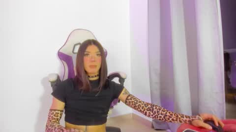 Angela online show from March 14, 8:07 am