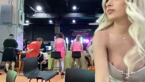 angelcookie online show from April 12, 6:01 pm