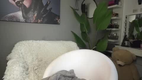 annita online show from September 25, 6:15 pm