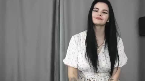 Angelia online show from August 7, 8:40 pm