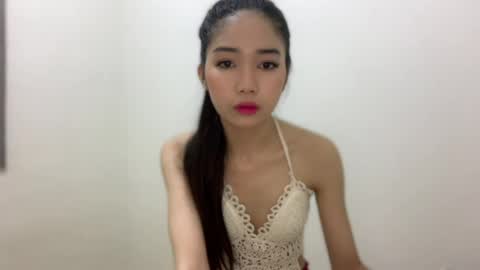 angelic_slutt online show from June 18, 10:20 am