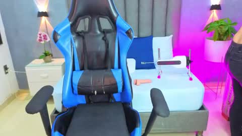 A N G E L I C A online show from October 6, 12:01 pm