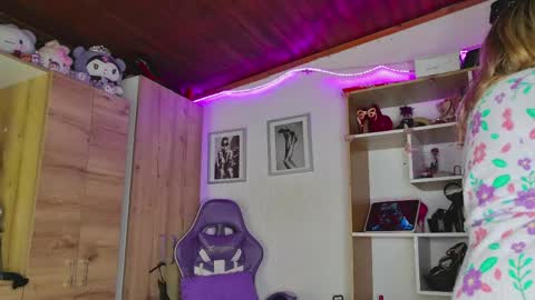 Angelica Sparks online show from June 7, 3:44 am