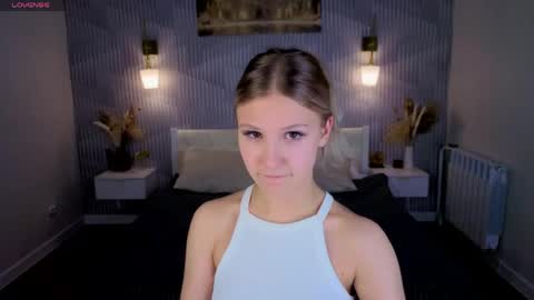 Angelina online show from May 11, 4:59 pm