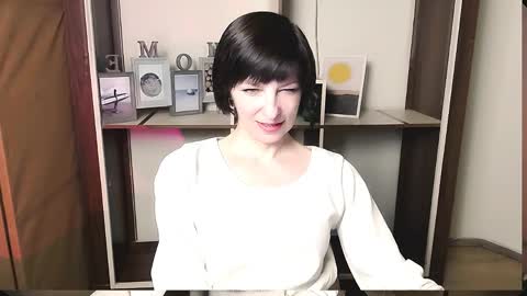 Angelina online show from June 6, 7:03 am