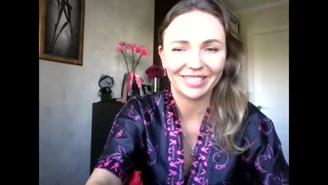 angelinalove28 online show from September 11, 9:32 am