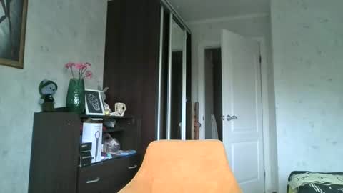 angelinalove28 online show from September 18, 8:40 am