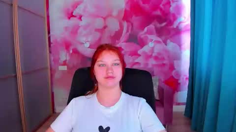 AngelinaLow online show from May 30, 11:41 am