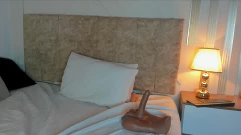 angelinarouse_ online show from December 4, 5:40 am