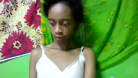 angeline221173 online show from May 8, 9:04 am