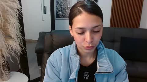 angeline_davies online show from February 26, 6:15 pm