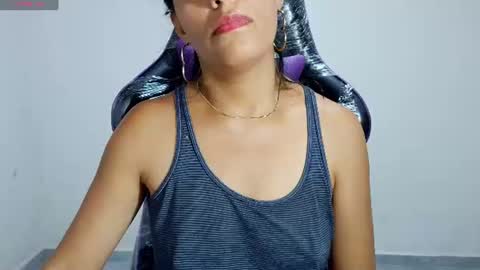 angela online show from July 27, 10:07 pm