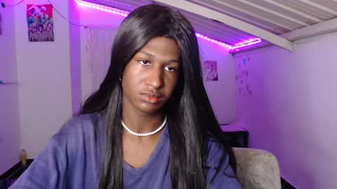 Danielle online show from December 9, 6:01 am