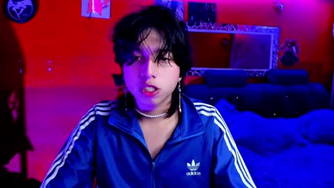 Snapshot of angellonfire chatting on January 28, 7:11 am Angel  online show from January 28, 7:11 am