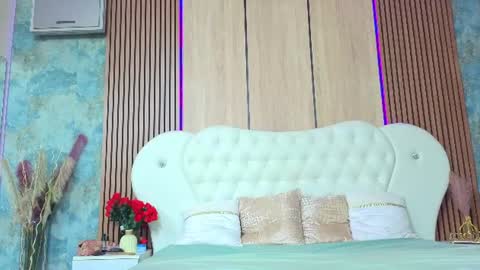 angellys online show from June 14, 2:30 pm