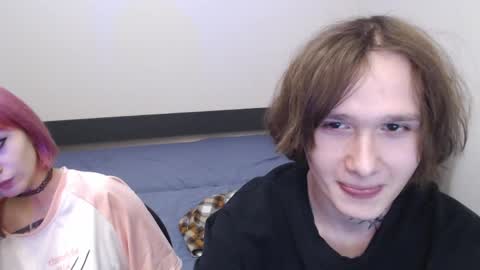 Eva online show from April 8, 3:26 pm