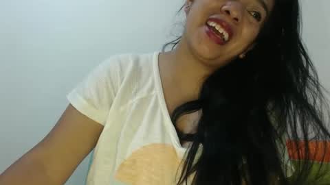 rebeca online show from April 29, 10:58 pm