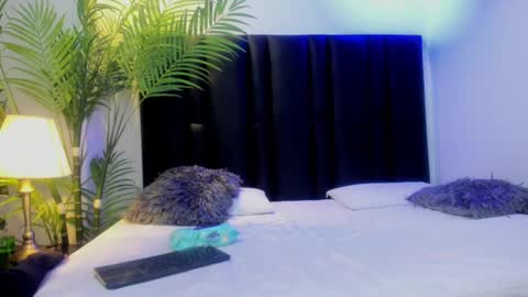 angi_lozano online show from September 11, 3:30 am