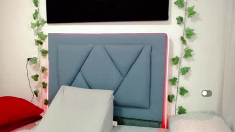 Angie online show from February 12, 10:56 am