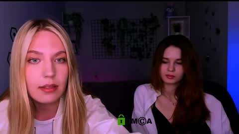 Angle online show from May 21, 7:31 pm