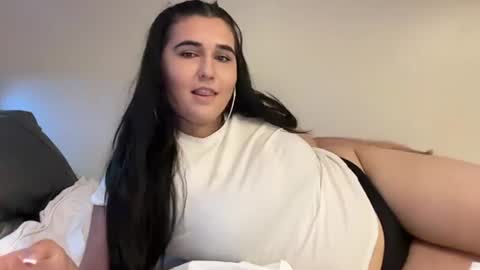 angilina007 online show from June 24, 9:11 pm