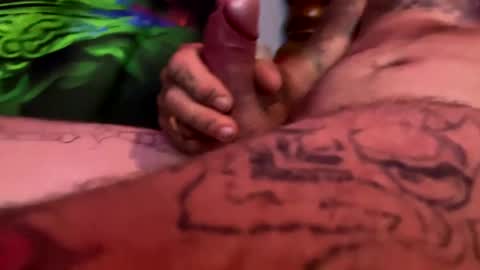 Snapshot of angusbone01 chatting on February 26, 11:09 pm angusbone01 online show from February 26, 11:09 pm