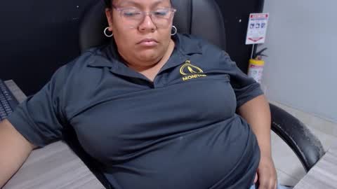 angy online show from November 15, 8:54 pm