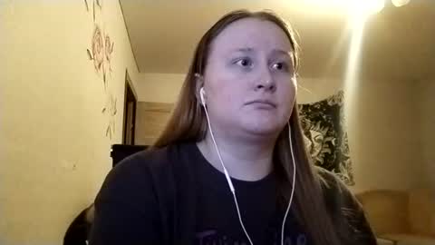 Anika online show from July 30, 9:15 pm