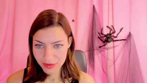 Anni online show from November 15, 7:10 am