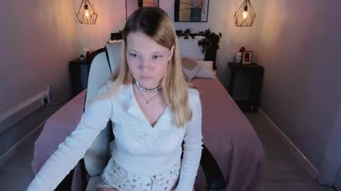 Anita online show from July 22, 8:49 am