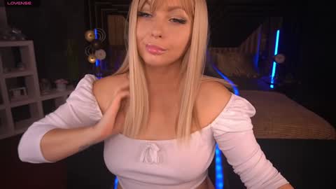 Anita online show from February 5, 6:37 pm