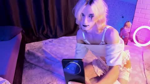 Angel online show from October 26, 6:18 pm