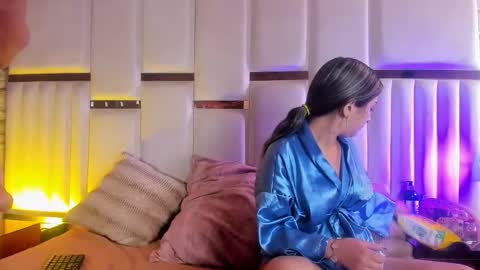 ANGEL AND TEFY online show from February 4, 4:22 pm