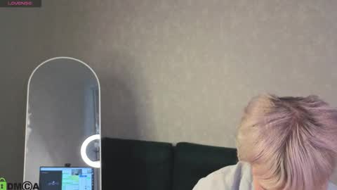 ann_annise online show from February 28, 2:04 am