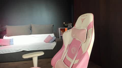 AnnaThe next stream is tomorrow online show from February 14, 10:07 am