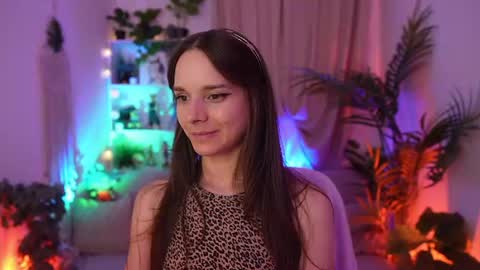 x Anna Leah x online show from August 4, 6:37 pm