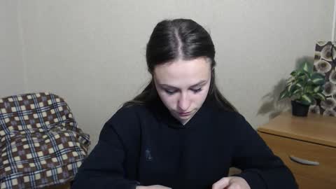 anna_sia_ online show from November 18, 12:52 pm