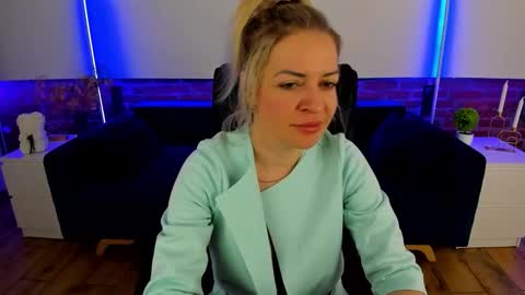 anna_snow9 online show from September 19, 12:20 pm