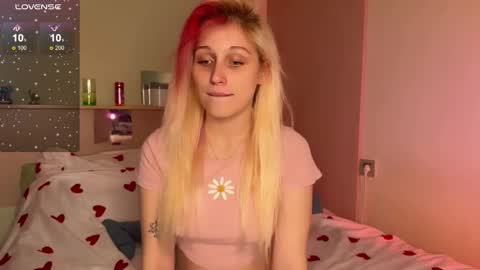 Annabel online show from September 18, 11:03 am