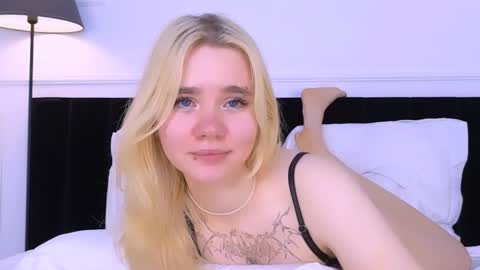 AnnaBelle online show from September 23, 2:27 am