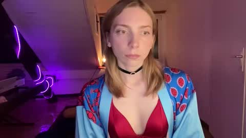 Anna Darko online show from May 3, 6:25 pm