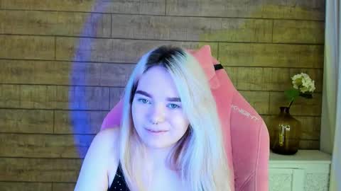 AnnaDelon online show from October 14, 5:32 am