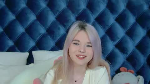 AnnaDelon online show from September 28, 4:21 am