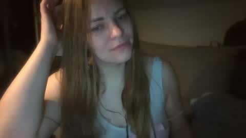 Snapshot of annadiamond1 chatting on December 23, 12:03 am annadiamond1 online show from December 23, 12:03 am