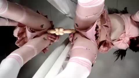 Anna Evodees  online show from December 8, 8:09 am