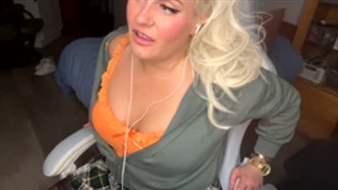 annaonme online show from March 18, 1:44 am