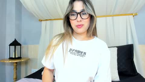 Anna Victoria online show from December 11, 12:02 am