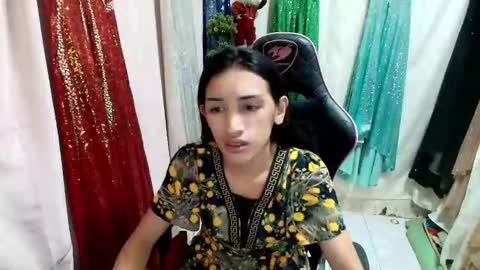 annebisyosa_angela online show from December 15, 9:05 am