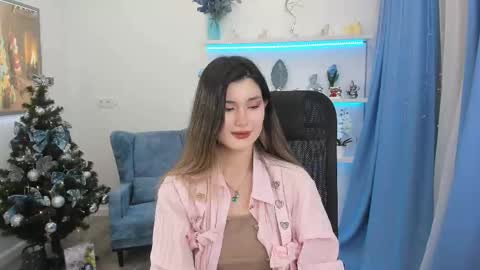 annetli online show from December 14, 8:04 pm