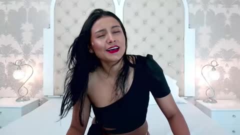 Snapshot of anni_lima chatting on October 8, 1:06 pm anni_lima online show from October 8, 1:06 pm